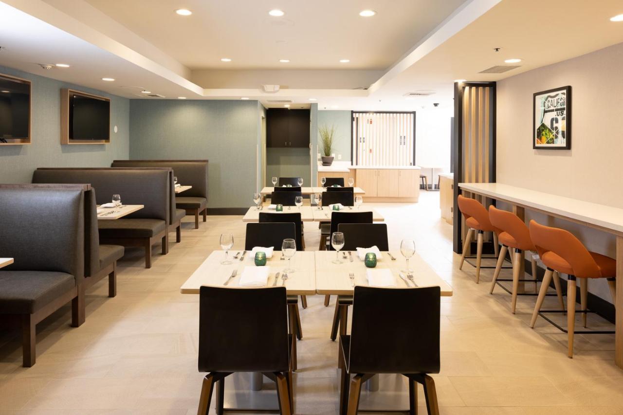 Hotel Santa Ana-orange County Airport By Ihg