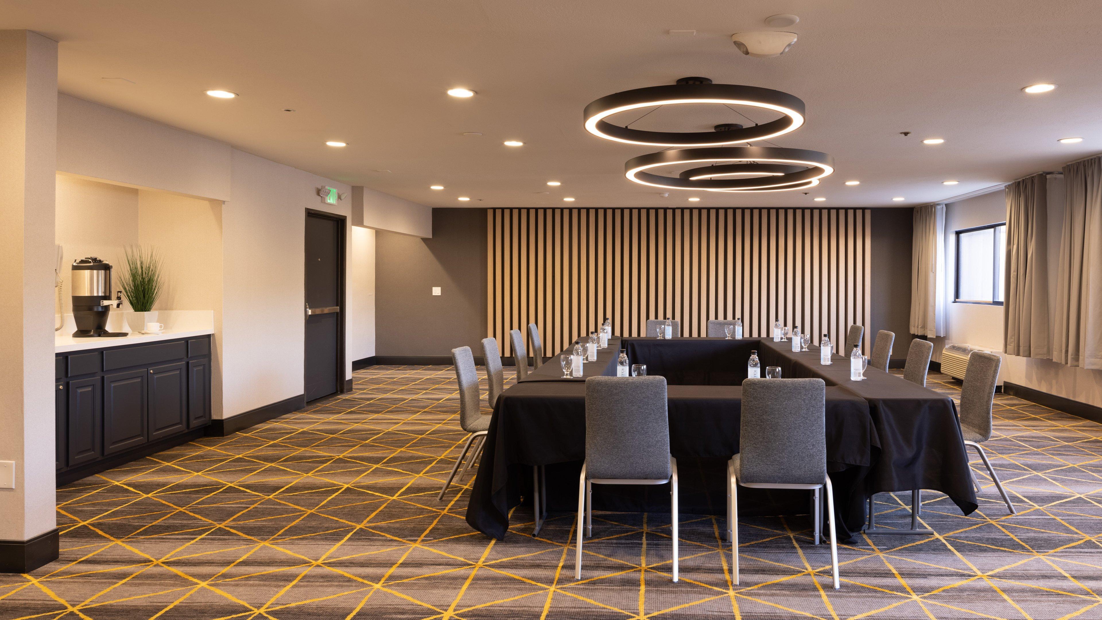 Hotel Santa Ana-orange County Airport By Ihg