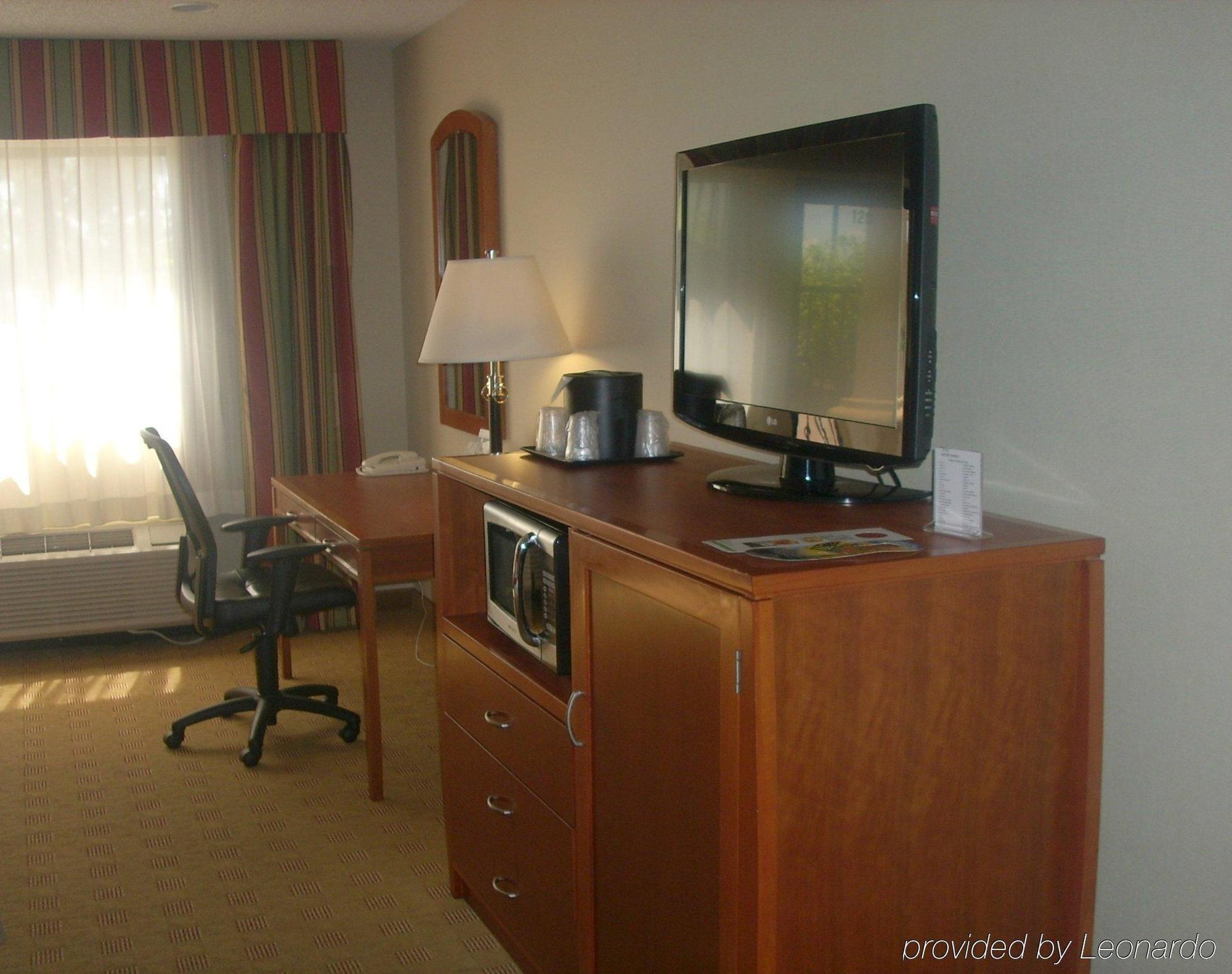 Santa Ana-orange County Airport By Ihg Hotel 3*